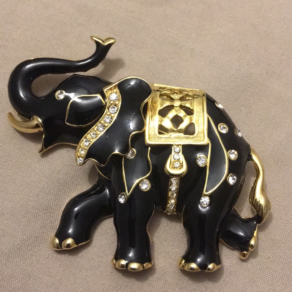 Beautiful Elephant Brooch